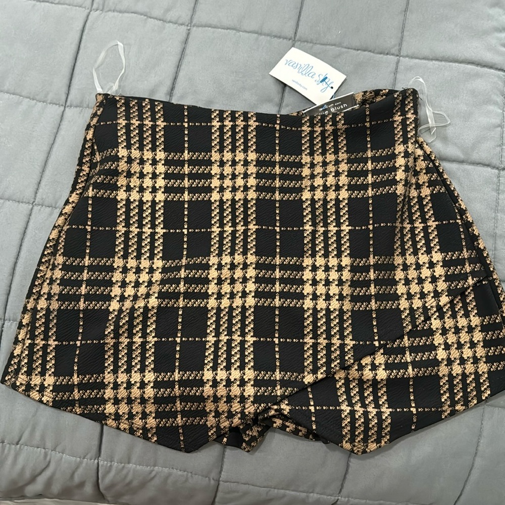 Vanilla sky (Blue blush) black and gold mini skort